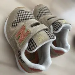 【美品】New Balance ベビーシューズ 12cm