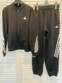 adidas ジャージ上下セット 黒　160センチ