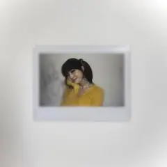 モモ チェキ celebrate サイン ポラロイド TWICE twice twice モモ チェキ 直筆サイン - メルカリ