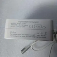 サードパーティ製MacBook Proアダプタ　60W　16.5V　3.65A