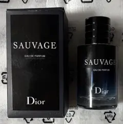 Dior ディオール ソヴァージュ オードゥ パルファン60ｍlのサムネイル