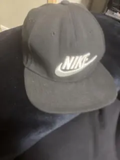 Nike 黒 キャップ ロゴ入り