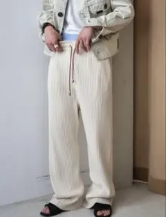 2026年最新】auralee ニットパンツの人気アイテム - メルカリ