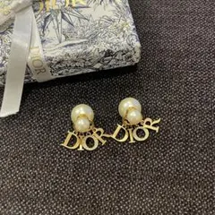 Dior Tribales ピアス