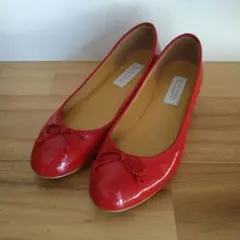 マッキントッシュフィロソフィー 赤エナメル パンプス