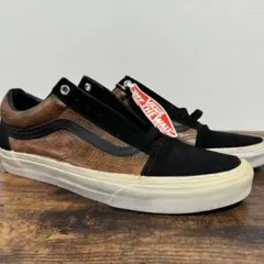 Item thumbnail for item 6bda021e-65f6-486a-bd05-8fb73ecae7d1