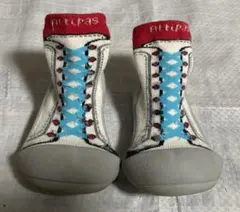 Attipas　ベビーシューズ　靴下一体型