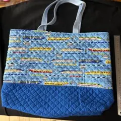 電車デザイン キルティングトートバッグ　マチ約10センチ