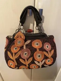希少✨ Bagteria バグテリア レザー ビジュー ストーン がま口 刺繍 希少✨ Bagteria バグテリア レザー ビジュー ストーン がま口 刺繍