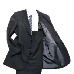 美品　YUKI TORII HOMME　メンズスーツ　A6　黒　ピンストライプ柄のサムネイル