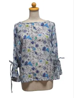 ユナイテッドアローズ　花柄ブラウス