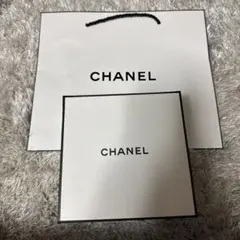CHANEL ギフト袋とギフトボックスのセット　ホワイト ラッピング