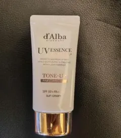 dAlba ダルバトーンアップサンクリーム　化粧下地　日焼け止めクリーム