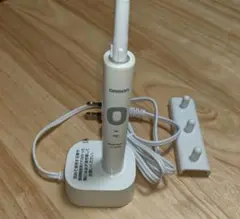 Omron 電動歯ブラシ HT-B303 本体　充電式