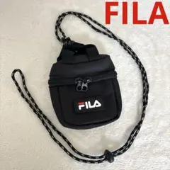 FILA ミニショルダーバッグ　ブラック　ダブルジッパー　ナイロン　小物入れのサムネイル