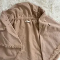 【美品】ベージュ フリンジ ケープコート ボタン付き