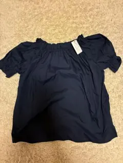 ネイビーオフショルダートップス
