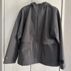 adidas グレー マウンテンパーカー