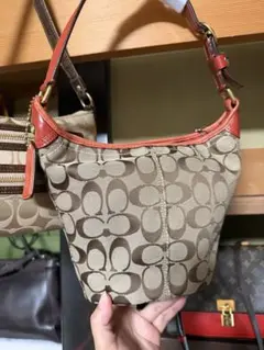 希少色】coachワンショルダーバッグ シグネチャー クリップホーボー