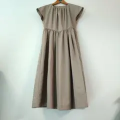 りこよん 未使用 かぐらや レイヤー裾ワンピース グレージュ りこよん様専用 未使用 かぐらや レイヤー裾ワンピース グレージュ