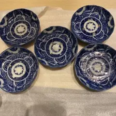 青い花模様の陶器製皿5枚セット