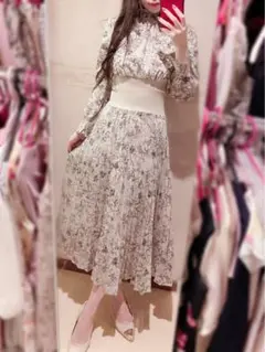 トッコ♡上品花柄プリーツワンピース