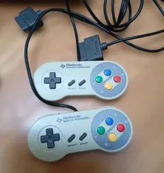 スーパーファミコン　コントローラー２個