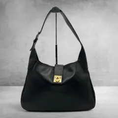 Ferragamo Gancini Leather Hobo Bag Blackのサムネイル