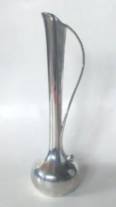 金属製一輪挿し