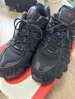 NIKE SHOX ブラック スニーカーのサムネイル