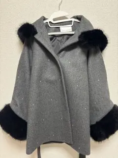 chico ビジュー付きファー襟ケープコート