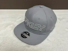 Oakley 9FIFTY グレーキャップ