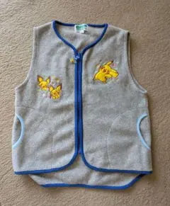 ポケモン　ピカチュウ刺繍 スリーパー グレー