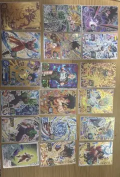 ろ*ろ様 【美品】スーパードラゴンボールヒーローズカード　18枚セット　おまけ付