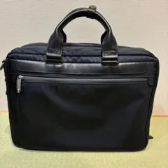 Item thumbnail for item b1c7f3cc-8aed-424f-b301-b0e4b30d9998