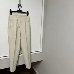 ZARAアイボリー ハリ感のあるハイウエストモダンパンツ サイドポケット付き