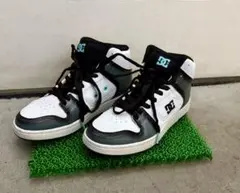 DC SHOES ハイカットスニーカー ホワイト系　24cmのサムネイル