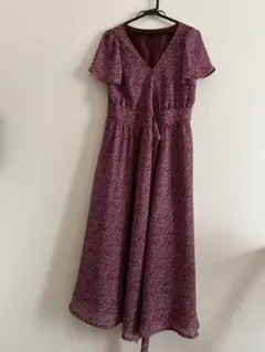 花柄Vネックロングワンピース 半袖