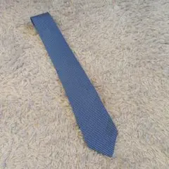 訳あり　Salvatore Ferragamo ネクタイ 青色 幾何学模様