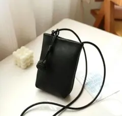 ショルダーバック　スマホポーチ　スマホポシェット　斜めがけ　黒