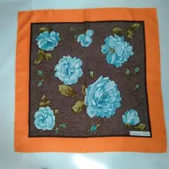 ディオール　スカーフ　花柄　モダン　斬新　ツイル織りシルク100%　タグ有り