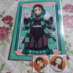 鬼滅の刃　牛角　オリジナルクリアファイル　au　缶バッチ　炭治郎　禰豆子