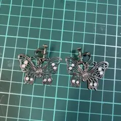 イヤリング　ちょうちょ　バタフライ　蝶　シルバー　銀
