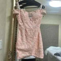 ピンク ビーズ装飾 タイトドレス