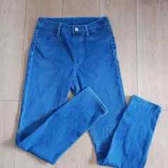 UNIQLO ブルー デニム ストレッチパンツ 長ズボン 140cm