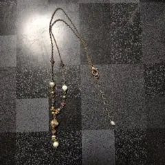 ビーズ装飾ロングネックレス