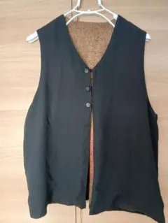 ハンドメイドリバーシブルベスト 黒と茶色