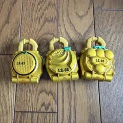 希少 仮面ライダー鎧武 金色のサウンドロックシード