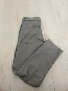 ベージュ ストレートフィット チノパンのサムネイル