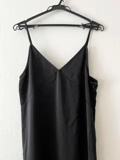 UNIQLO キャミワンピ　ブラック